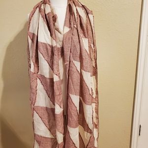 NWT/Look by M Gibson Geometric Scarf